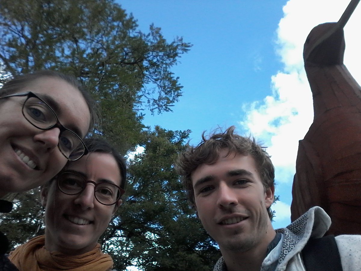 Amazing giant iron godwit to welcome participants at the  #IWSGconf ! <a href="/JourdanClment/">Jourdan Clément</a>