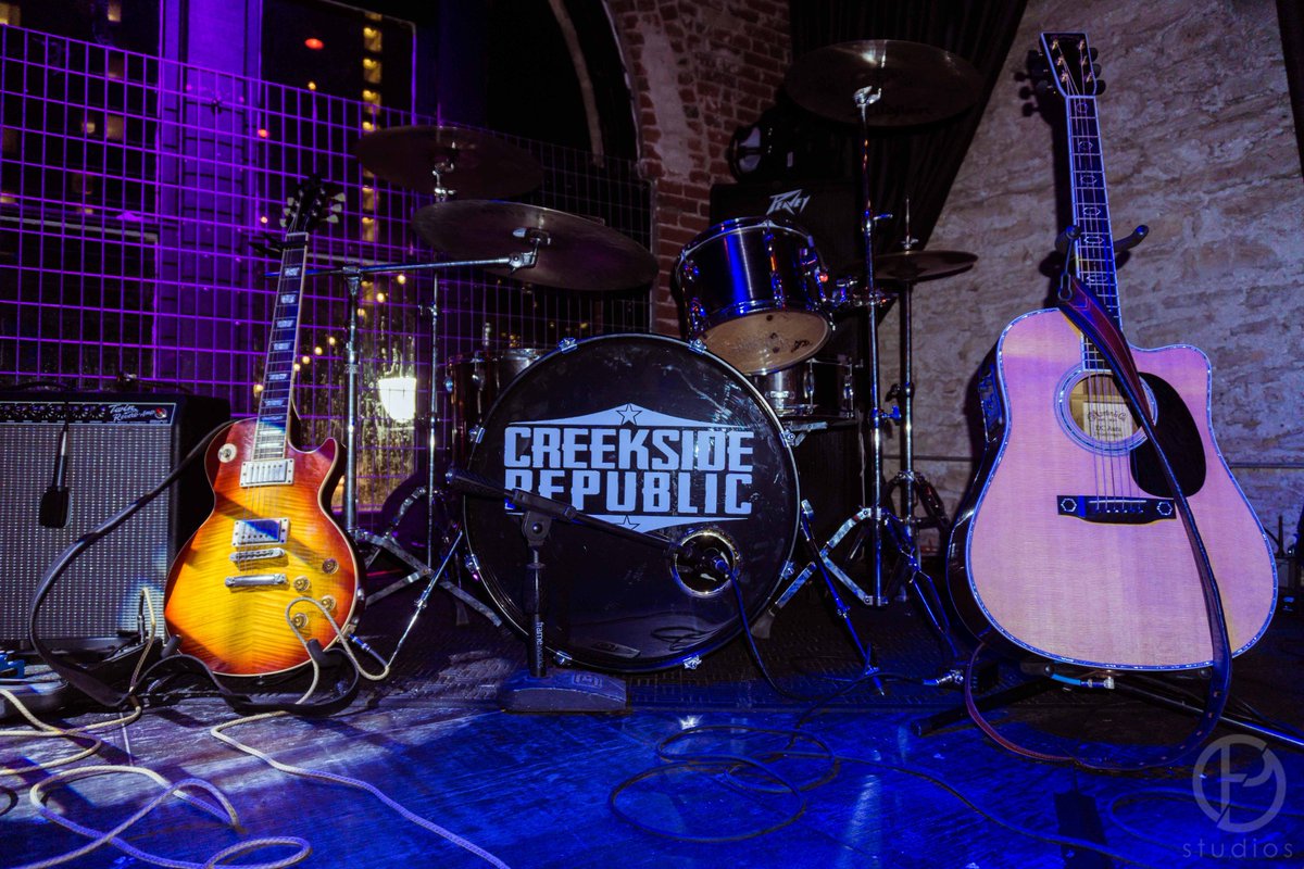 CreekRepublic's tweet photo. What did we do on 9-14 and last night? We were on #dirtysixth turning the dial to 100 at Shakespeare's in #AustinTX. What are we doing this Saturday? You guys already know! See you at the #AlbumRelease
#countrymusic #beltontx #templetx #sixthstreet #newmusic #releaseparty https://t.co/xNP2nTi3EY