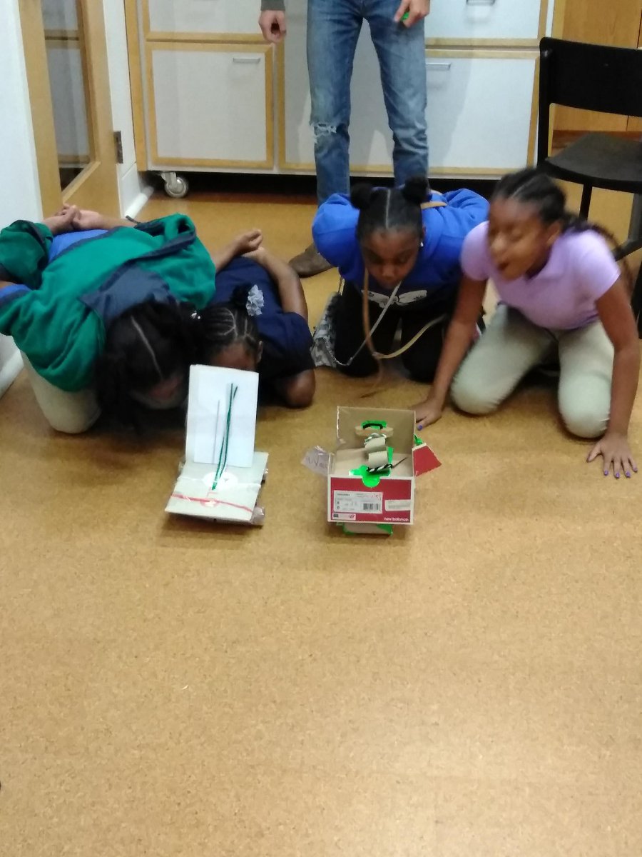 RunFrc's tweet photo. 4th and 5th grade students learning about reusable energy! @CaneRunCougars @GlobalGameChgrs #wearejcps #ignitegood https://t.co/mQwi34Wajo