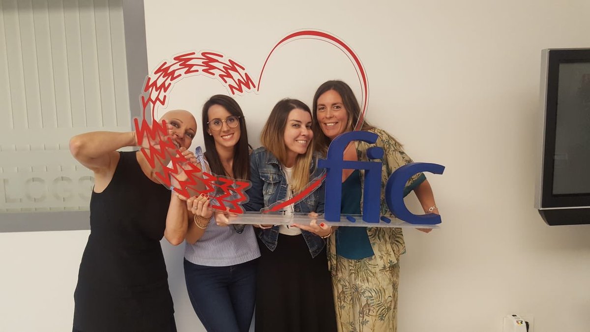 CongresoFIC's tweet photo. Nuestro #equipologsa está ultimando los envios del material para el #FicLisboa2018 y es que los diseños de @andres_minimal de #MinimalCreativos han causado furor en @LogsaGrupo https://t.co/z4VD0mTgvC