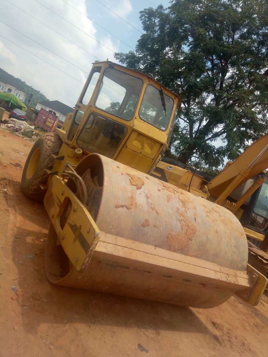 BojaConcept's tweet photo. Contact us for hiring of heavy duty equipments For your construction work, excavation, grading, clearing of lands and haulage of equipment . Also for kerbs supply We are here to deliver. Abuja, Nigeria #Construction #Abuja https://t.co/GBoJJS09dJ