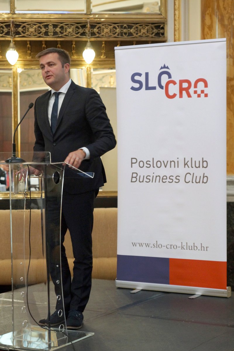 SloCroPoslovKlb's tweet photo. klub okupio je značajne goste na poslovnom doručku u Zagrebu  http://https://t.co/sH29fAZwuN putem korisnika @Poslovni.hr @SLOinCRO @svetkapitala @PocivalsekZ @kolar_ivana @HUP_hr @hgk #zelenamobilnost @AquafilSpa #vetropackstraža #OMCO #Orbico #kostak https://t.co/fg5ZlFjmua