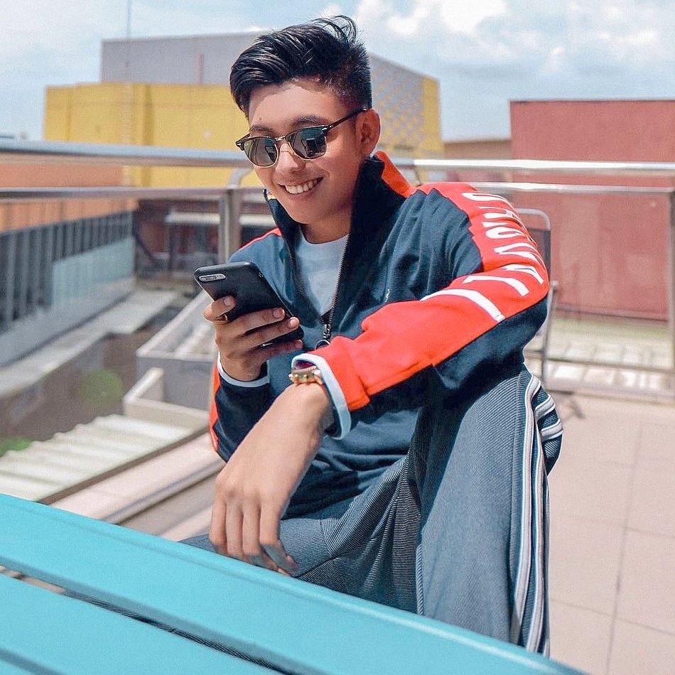 Carousell PH tweet media