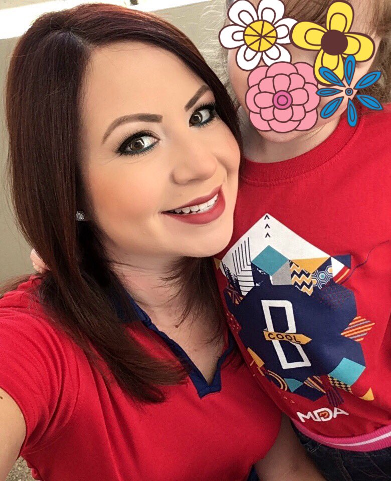KalyToro's tweet photo. Nosotras nos unimos al movimiento BCool!Con nuestra aportación ayudamos a mejorar la calidad de vida de más de 3 mil amigos con Distrofia Muscular. Tírate una foto con tu camisa, polo, bolígrafo en mano y súbela a las redes. Hazte sentir porque tú también eres Cool!!! #BCool2018 https://t.co/Og6MkZ7yKn