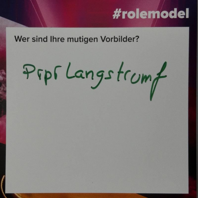mut_table's tweet photo. #kk18 #rolemodel #pipilangstrumpf https://t.co/PFyGuRenqx