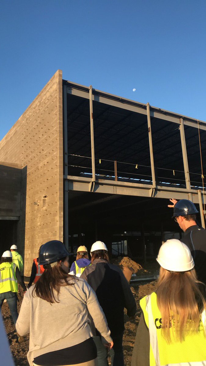 MissBurtonTMS's tweet photo. perfect day for a tour of the new Middle School! #NewTMS 💙💛 https://t.co/eZe87Xyuen