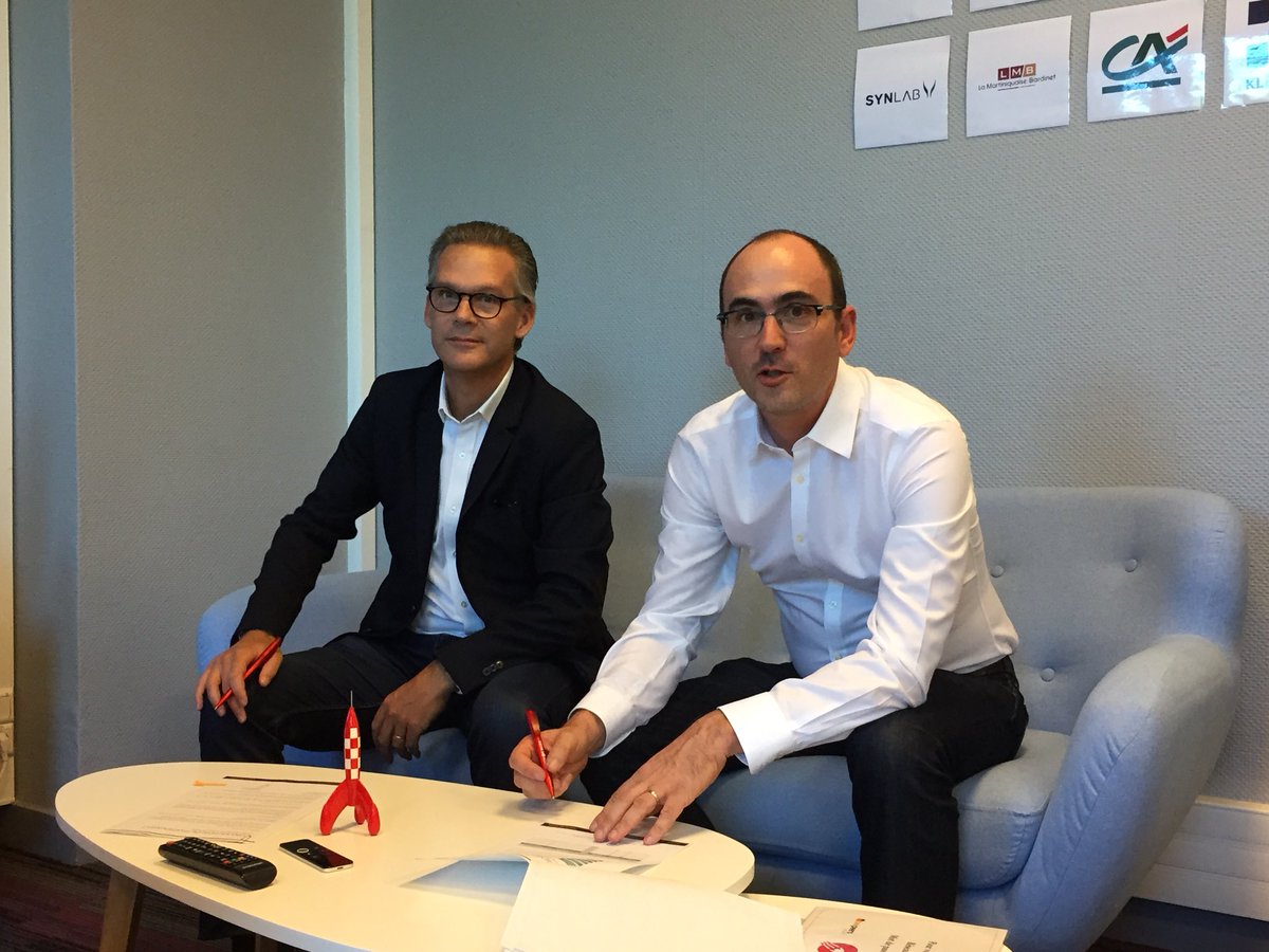 NiceMatinEco's tweet photo. L’@EDHEC_BSchool monte à bord de la fusée de @TeachonMarsfr en signant un accord de partenariat. La startup de #Sophia fournit un accompagnement personnalisé et sa solution de mobile learning à l’école de commerce. https://t.co/fnulAKoYVp