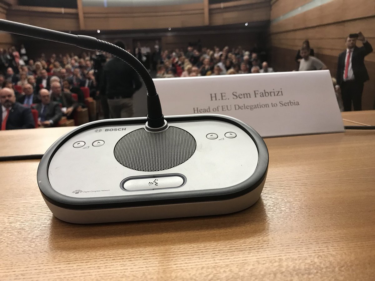 FabriziSem's tweet photo. Happy to delivery remarks for the #PravoDaZnam2018/#RightToKnowDay2018 organised by  @PoverenikRS. “Transparency and accountability are the best allies of democracy”. Congratulations to all recipients of 2018 awards https://t.co/ze3Xb4ripB