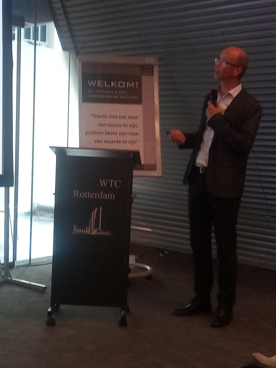 IPSSAglobal's tweet photo. Excellent presentation by Prof Jogchum Plat at #EFAD2018 on foods with added plant sterols and stanols lower blood #cholesterol https://t.co/aeQzPUTVEr