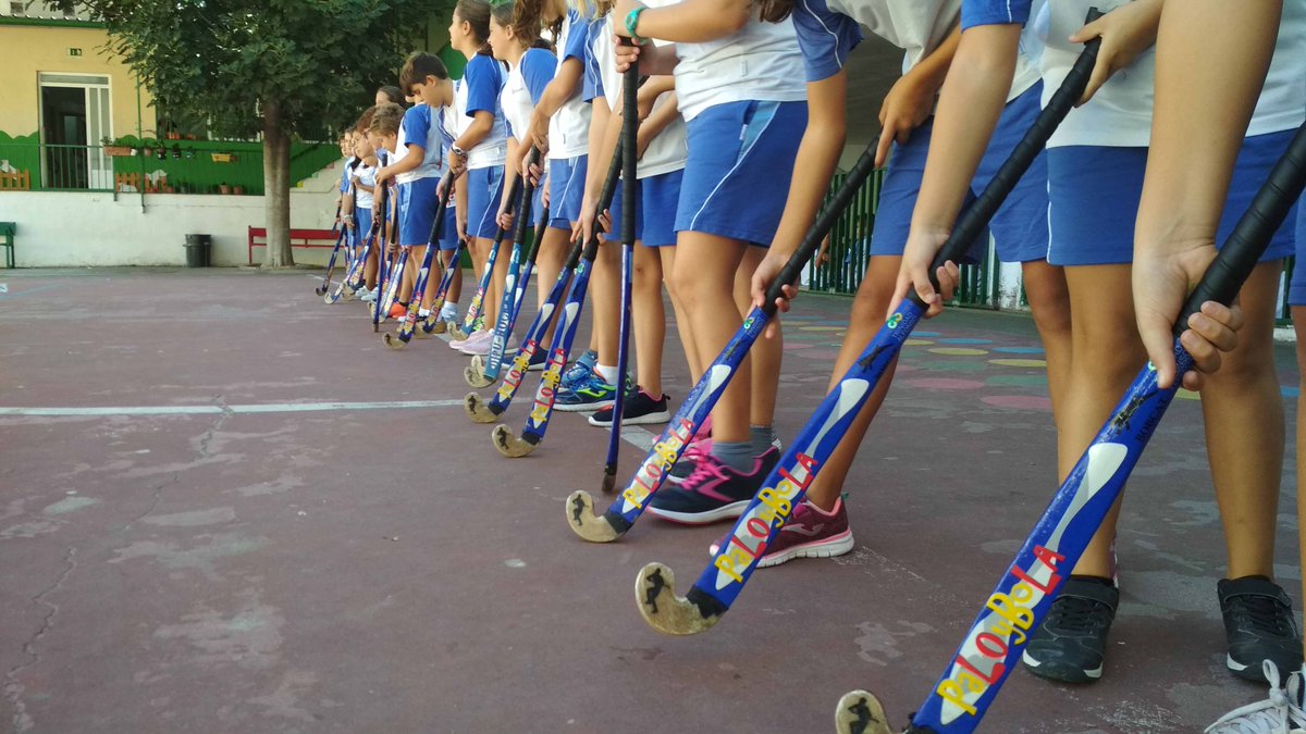 GrupoSorollaEdu's tweet photo. Alumnado del Colegio Academia Jardín y el Colegio Martí Sorolla celebrando el Día del Deporte, por el fomento de los #HábitosSaludables #GrupoSorollaConcertados https://t.co/ks3OYwdcwn