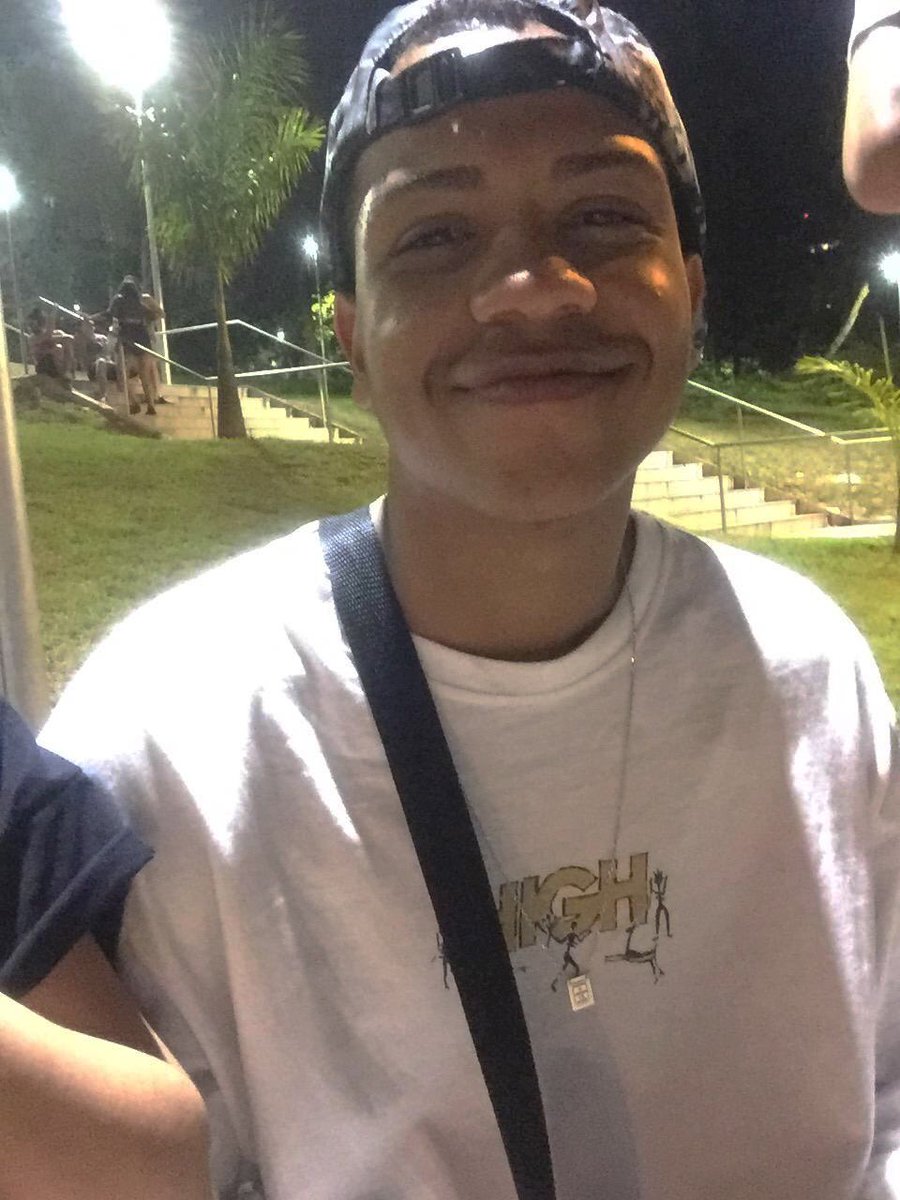eaijau's tweet photo. “Rap é religião não gosto, aDeus” https://t.co/MYI54XKm01