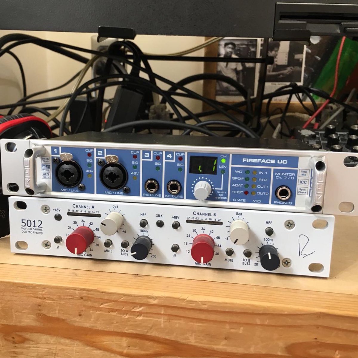 RME_Americas's tweet photo. Finishing the week just right with the Fireface UC from RME and @rupert_neve. The Unique low-latency and compact audio interface makes any pro-audio recording solution come true. Picture courtesy by @djmotora.
#ExperienceRME | #FirefaceUC https://t.co/my754t1WT3