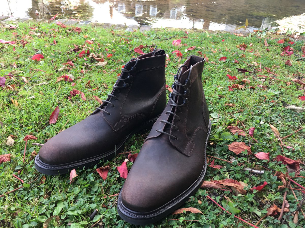 loake crow boots