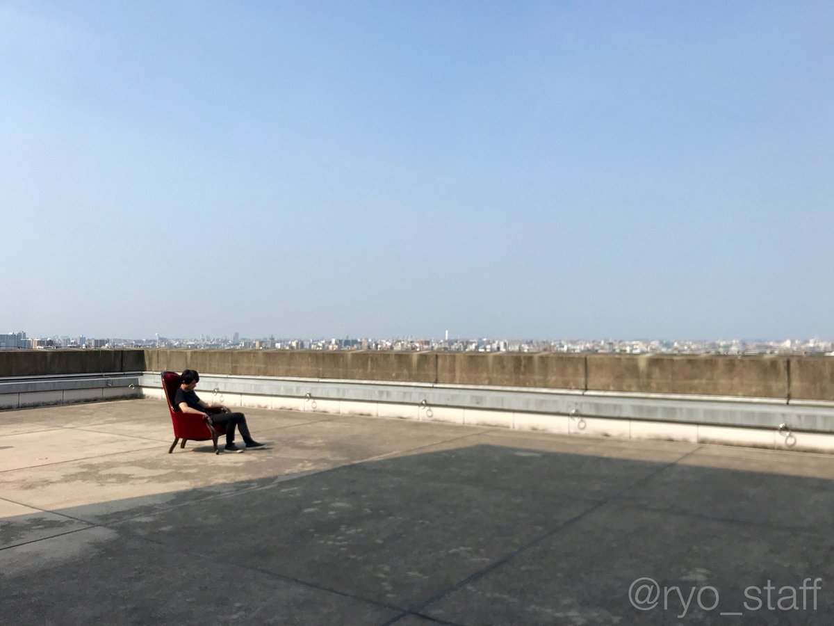 ryo_staff's tweet photo. GIVER
最高の現場でした
久々に「分からない」と日々バチバチに戦ってました
強かったなーアイツら
沢山の挑戦と苦しみと？と⁉︎で出来上がった義波ちゃんですが、今夜がラスト
GIVER最終回、まあやばいわけです
是非最後まで見届けて下さい

吉沢 https://t.co/BVmGfv2VXe