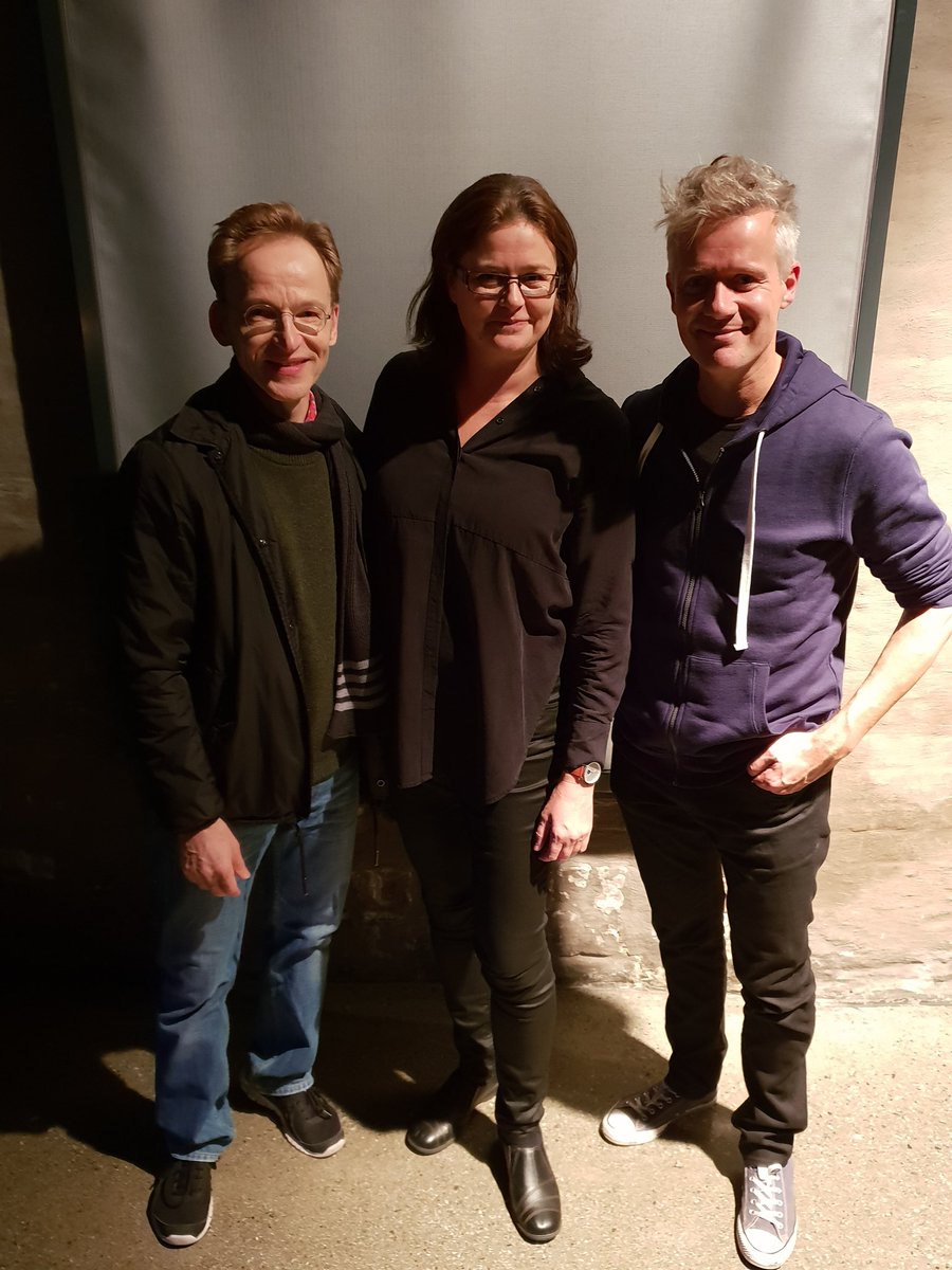 Boosey_Hannah's tweet photo. Happy composer after a great @vanderaanet feature concert @kamfest in Trondheim, Norway with Kari Kriikku ROCKING clarinet concerto Hysteresis (complete with 180 degree jumps), brilliantly conducted by Anna-Maria Helsing https://t.co/NRklwtEgMC