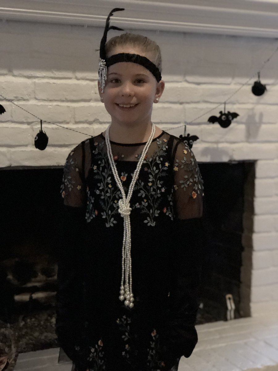 candice_derry's tweet photo. Celebrating HumbleISD 100 years today with 1920s day at DWE. #HumbleISD100 https://t.co/ZFhIRDIWL1