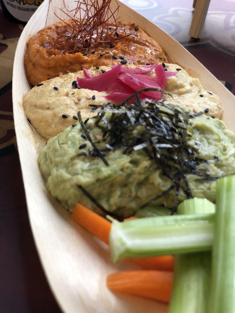 Smok_Mok's tweet photo. Hemos parido un nuevo hijo... ha nacido 3 humos, con humus de Wakame, piquillo y Maíz y Yuzu..
#SigueElHumo https://t.co/J4k0vOdHpL