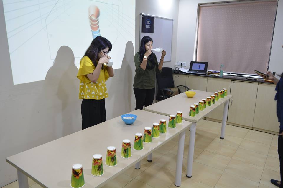 TOTHENEW's tweet photo. One minute is all they had to win it - Newers had a great fun with #MinuteToWinIt games. Enjoy the pics #throwbackthursday #Nutstacker #stackattack #onthehook #thisblows #Tiltacup https://t.co/jyP618HVxh