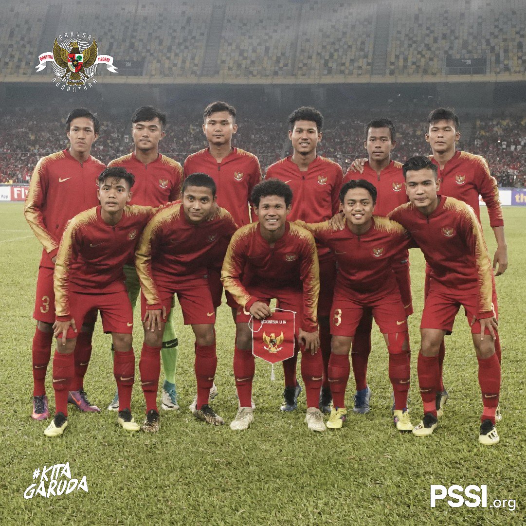 PSSI's tweet photo. Timnas U-16 dipastikan akan menghadapi Australia pada babak perempat final Piala Asia U-16 2018.

#PSSINow #KitaGaruda 📸: @theafcdotcom https://t.co/4IytyEBe9x
