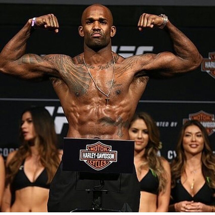 massageWA14's tweet photo. Best wishes to Jimi Manuwa for a speedy recovery, from a hamstring injury, prior to his scheduled UFC fight last weekend in Brazil.
A true gent with a great team alongside him.
#jimimanuwa #ufc #pb1_ #lionseatfirst #massagewa14 https://t.co/qipjQm9akM