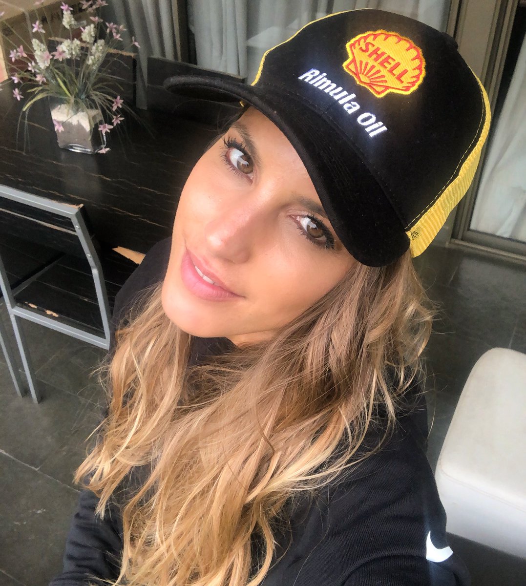 Lucilavit's tweet image. ¿Ya tienen su Jockey Vintage #ShellRimula? Canjéalo GRATIS en cualquier estación de servicio o punto de venta adheridos a la promoción, comprando un balde de lubricante Shell Rimula R6, R5, R4 o Spirax S4 TXM :D ¡Están de verdad preciosos!