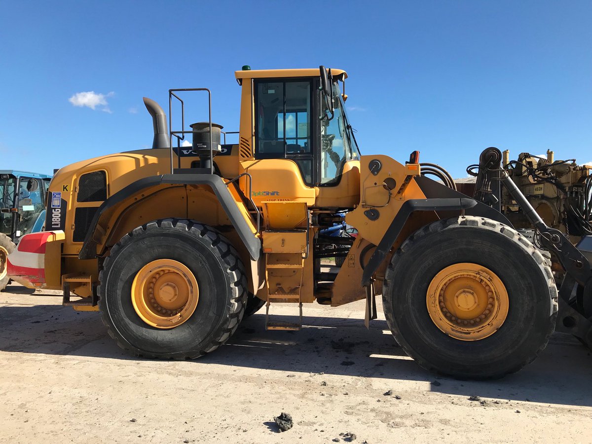 For sale Volvo L180G FEL 2011 ex contract rental machine , Weighloader , autolube , night heater, Good tyres meets and greets very well! ⁦ Call 01925 261351 ⁦@SMT_GB⁩