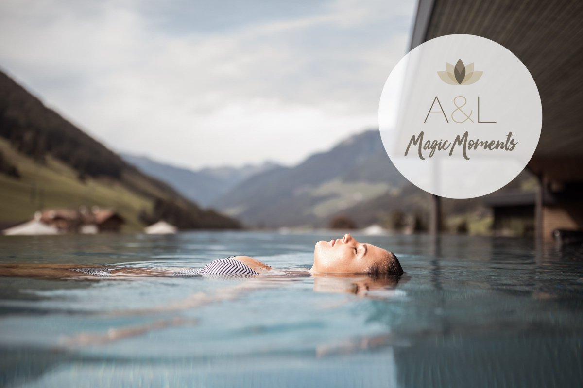 Feel free ... ❤️
 #sunsetskypool #amonti_lunaris #wellnessresort #amont #lunaris #skylounge #perfectview #magicmoments #ahrntal #valleaurina #südtirol #altoadige
