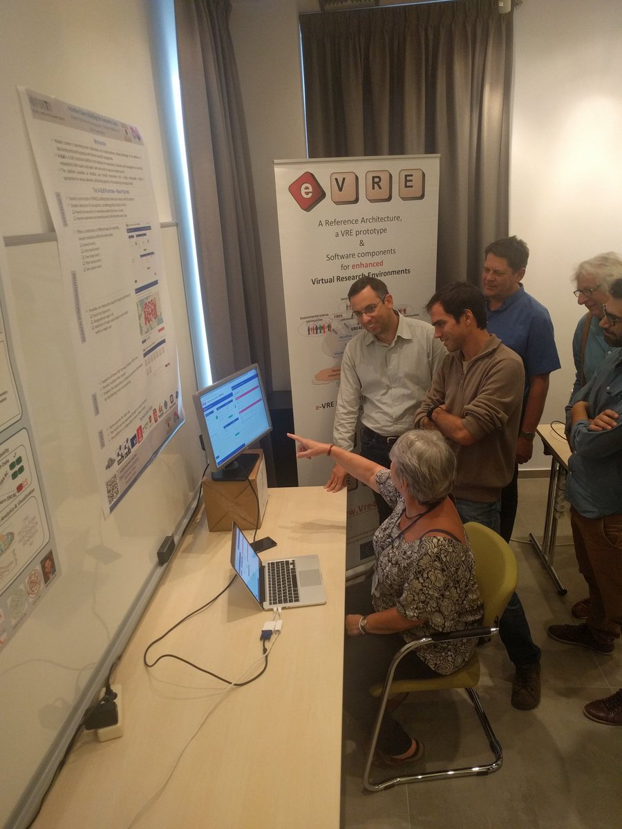 jrvosse's tweet photo. @VRE4EIC #AQuB demo at #FORTH #ResearchNight #CERIF https://t.co/N15leBChRy