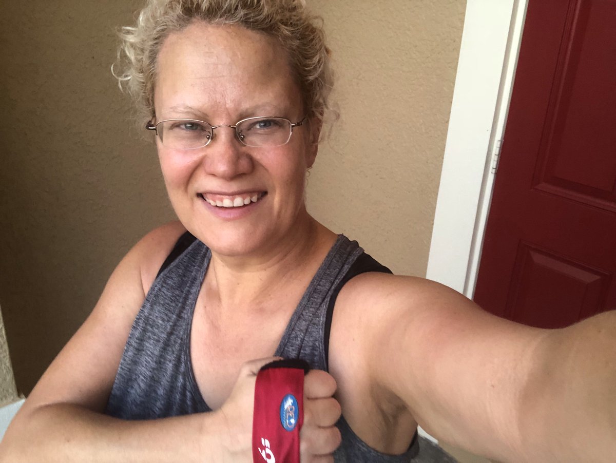 runeatdrinkpod's tweet photo. It was just me, my @sQoosh1, & my @NightTechGear EARLY this morning to get 12 miles in before work. Something tells me that I will be on the struggle bus to get the second half of my shift at work done, but I accomplished my long run! #sqoosh #nighttechgear #runwalkrun https://t.co/sg3HcaQ9Tx