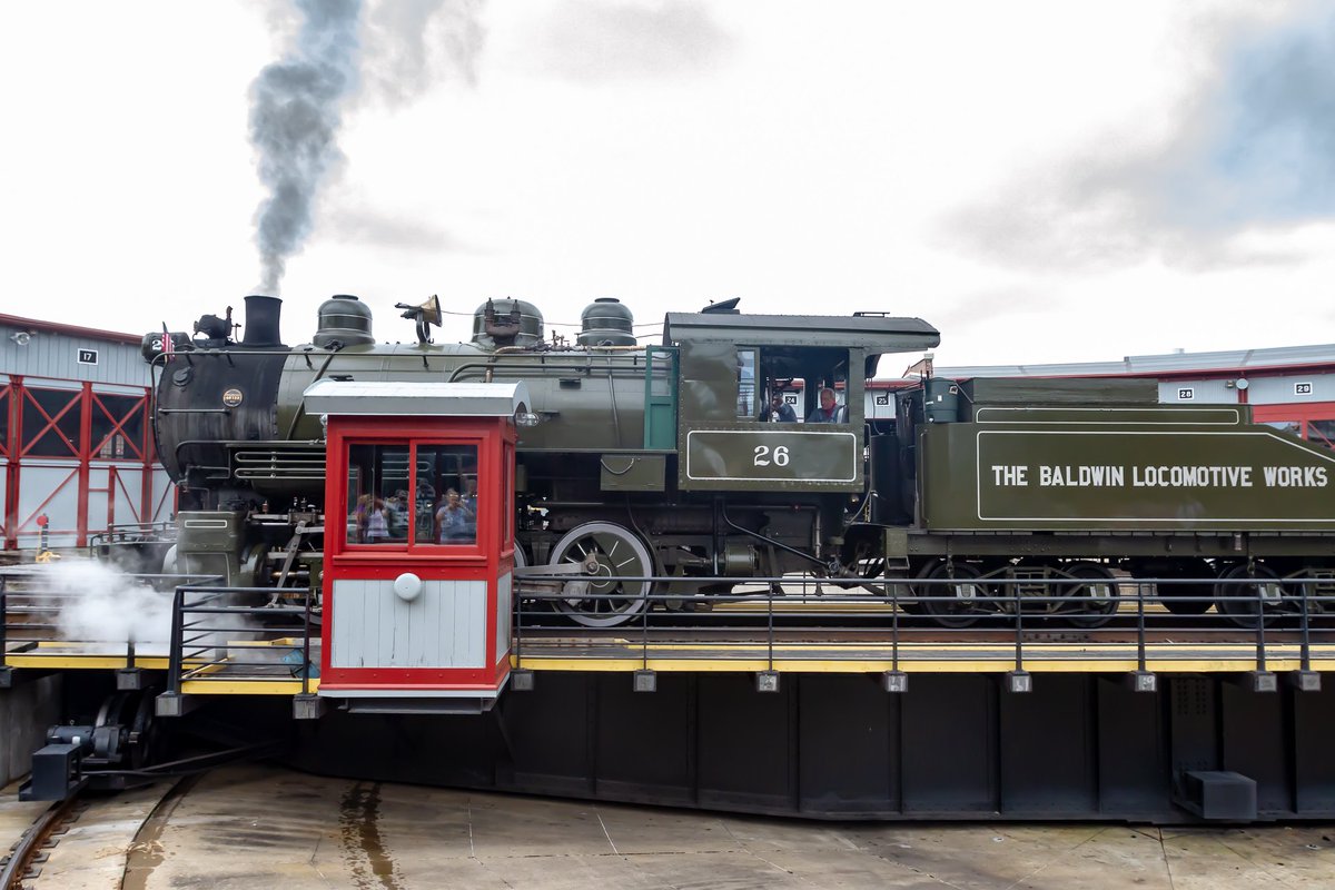 asbestoslung's tweet photo. Earlier this month I went to #railfest at #steamtownnationalpark. Here is a snapshot of #baldwinlocomotive #26 during opening ceremonies 
#railroadphotography #railfans#railways #railroads #railroad #foamers #iliketrains  #steamlocomotive #scranton #steamtownnhs https://t.co/wjDVrmyeqp