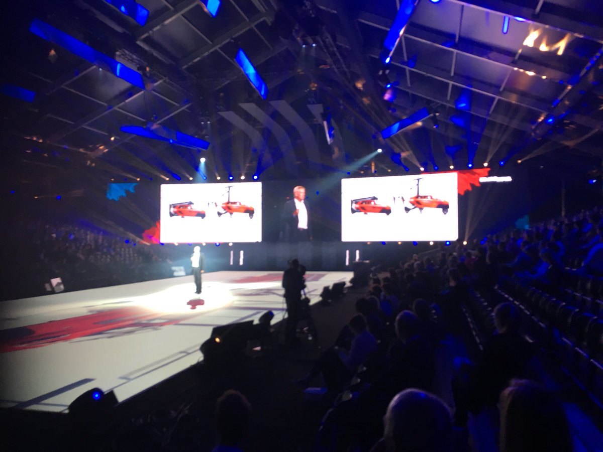 Robert Dingemanse van Pal V spreekt over ontwikkelingen mobiliteit en vliegende auto’s tijdens @supernova_eu in Antwerpen