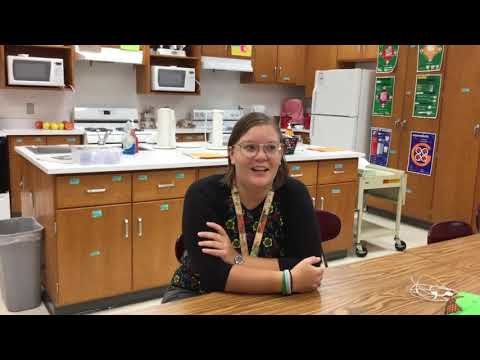 HumphreyPublic's tweet photo. Heeeeere’s the Newscast! Enjoy your long weekend, Bulldogs! 
#GoBulldogs #BeKind #GreatDayToBeABulldog🐾

https://t.co/EFplkNEcZS https://t.co/HxgPfdvc9W