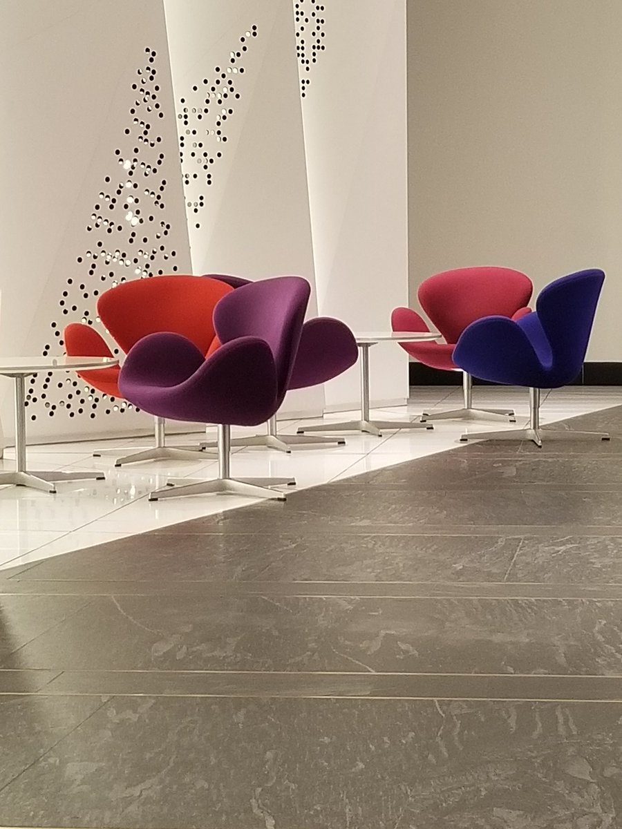 #google I hear there is a reward for a missing couch... How much for missing chairs? <a href="/dannysullivan/">Danny Sullivan</a> #seo