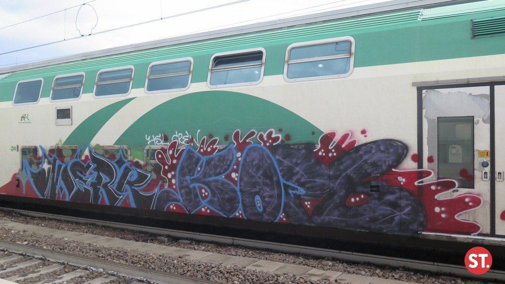 Spraytrains's tweet photo. almost #unclosed #spraytrains #graffiti #trainbombing #trainwriting https://t.co/rzI5ldGhvJ