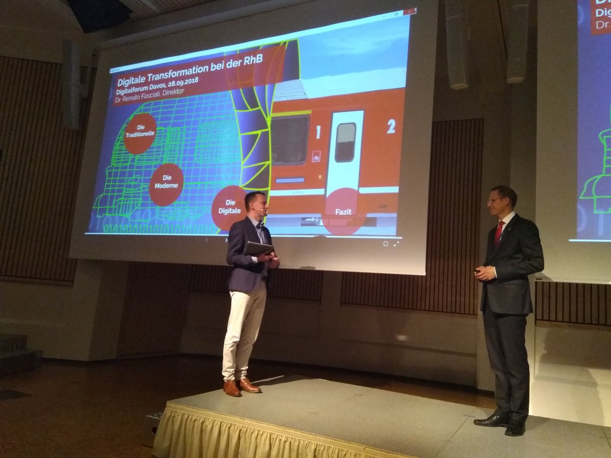 GR_4o's tweet photo. Renato Fasciati zeigt die Strategie zur digitalen Transformation der @rhaetischebahn & daraus abgeleitete Projekte am @DigitalDavos #DDF18 https://t.co/zeghYkjvTG