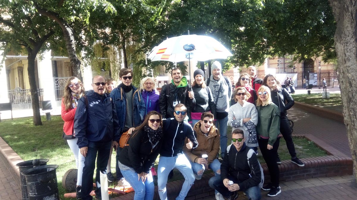 WUmbrellaTours's tweet photo. Como nos complace dar a conocer los tesoros ocultos de #Europa a nuestros fieles #viajeros. En este caso hablamos de #Budapest, antigua ciudad imperial, calificada como la "Perla del #Danubio".  ¿Alguien más se apunta? ;)
https://t.co/IweLX3sZMz #Travel #Viajar #trips #FelizFinde https://t.co/yiRiaJKDLV