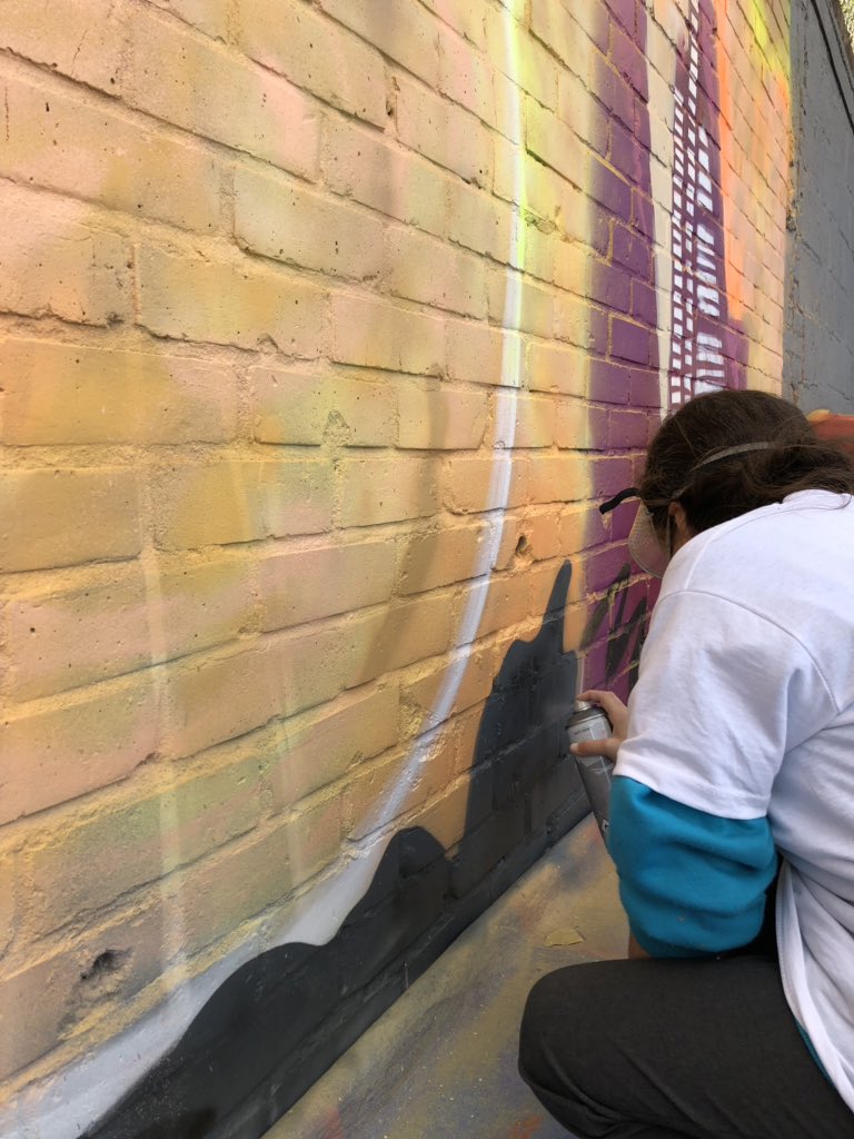 MPAmossbourne's tweet photo. Mural update #4: finishing touches. Our budding young artists add detail and shadow, learning how to create finer lines. #responsiblecreativity https://t.co/xPBNdeMzi7