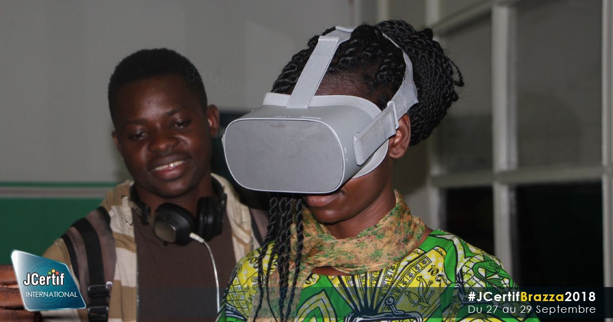 #JCertifbrazza2018 /Jour2
Déroulement de l’atelier Réalité Augmentée/Virtuelle avec #Jean-François Kitchiguine
Consultant en Technologie de Réalité Augmentée/Virtuelle