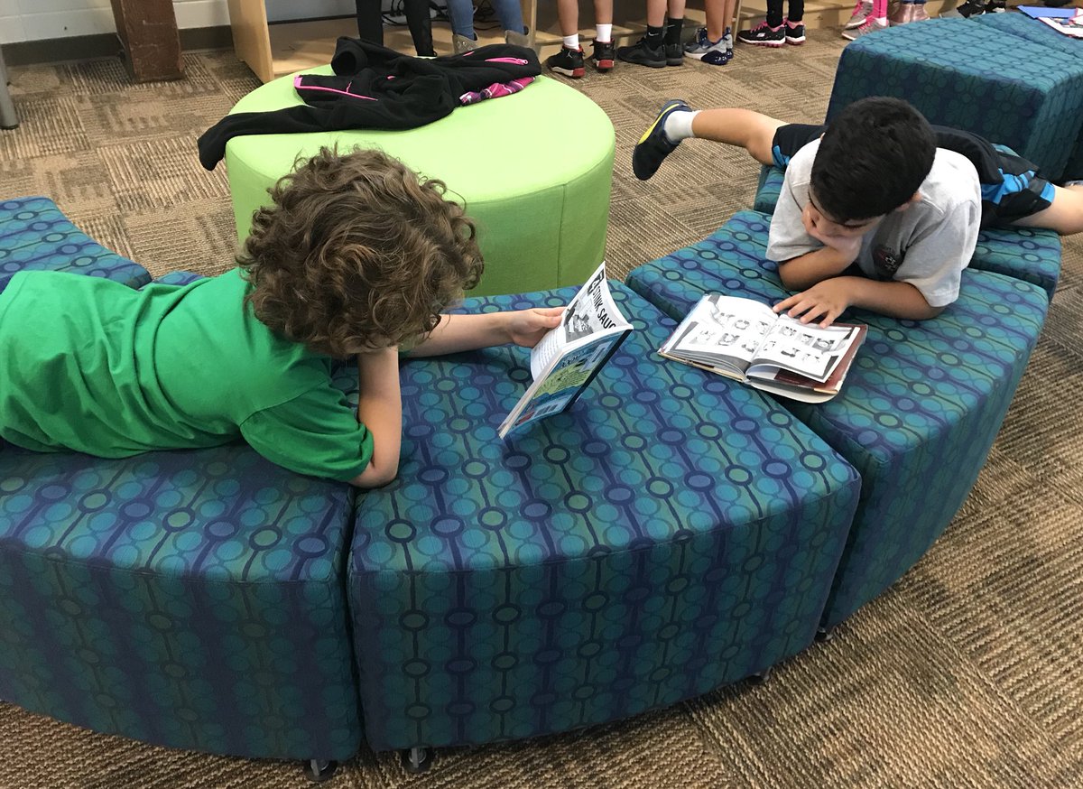 JJC_media's tweet photo. Buildings towers and building readers - a typical day in Media! @KEVAplanks #mediacenter #steamcenter #lovetoread #graphicnovels https://t.co/oy1oek7fI2