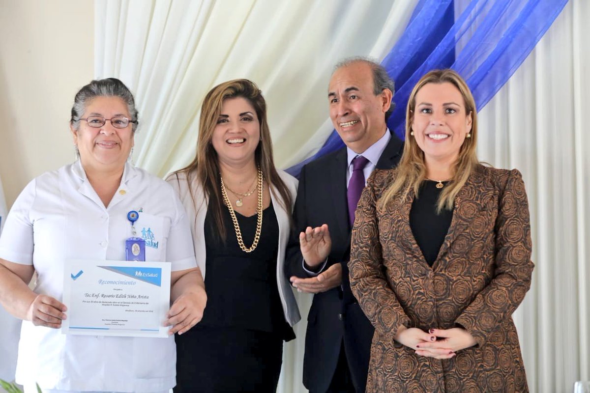 FioreMolinelli's tweet photo. Felicito a todos y cada uno de los colaboradores del #HospitalAngamos por las significativas mejoras que vienen implementando en beneficio de nuestros asegurados de @EsSaludPeru. Las mejoras se notan y nuestros asegurados lo agradecen.
¡Sigamos mejorando!
#Feliz35Aniversario https://t.co/YZzXXoC1Y4