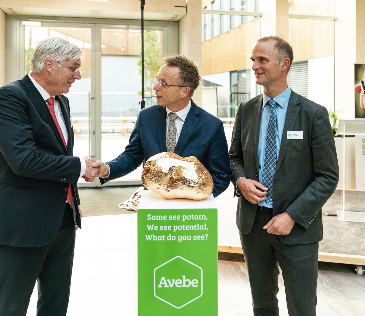 We proudly present a new member of our Campus community: Welcome Avebe!! Today the Innovationcentre officially opened, with plenty of space for innovation, startups &amp; R&amp;D. “It is all about collaboration” 🎉