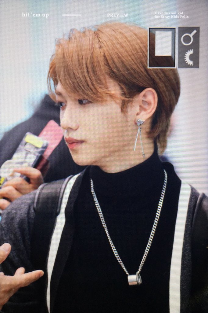 SkiFelix_ESP's tweet photo. 📍[ PREVIEW 📷 ] — 180928.

#Felix hoy en el aeropuerto de Incheon. 💜

© hit 'em up. https://t.co/vKgRE20CgH