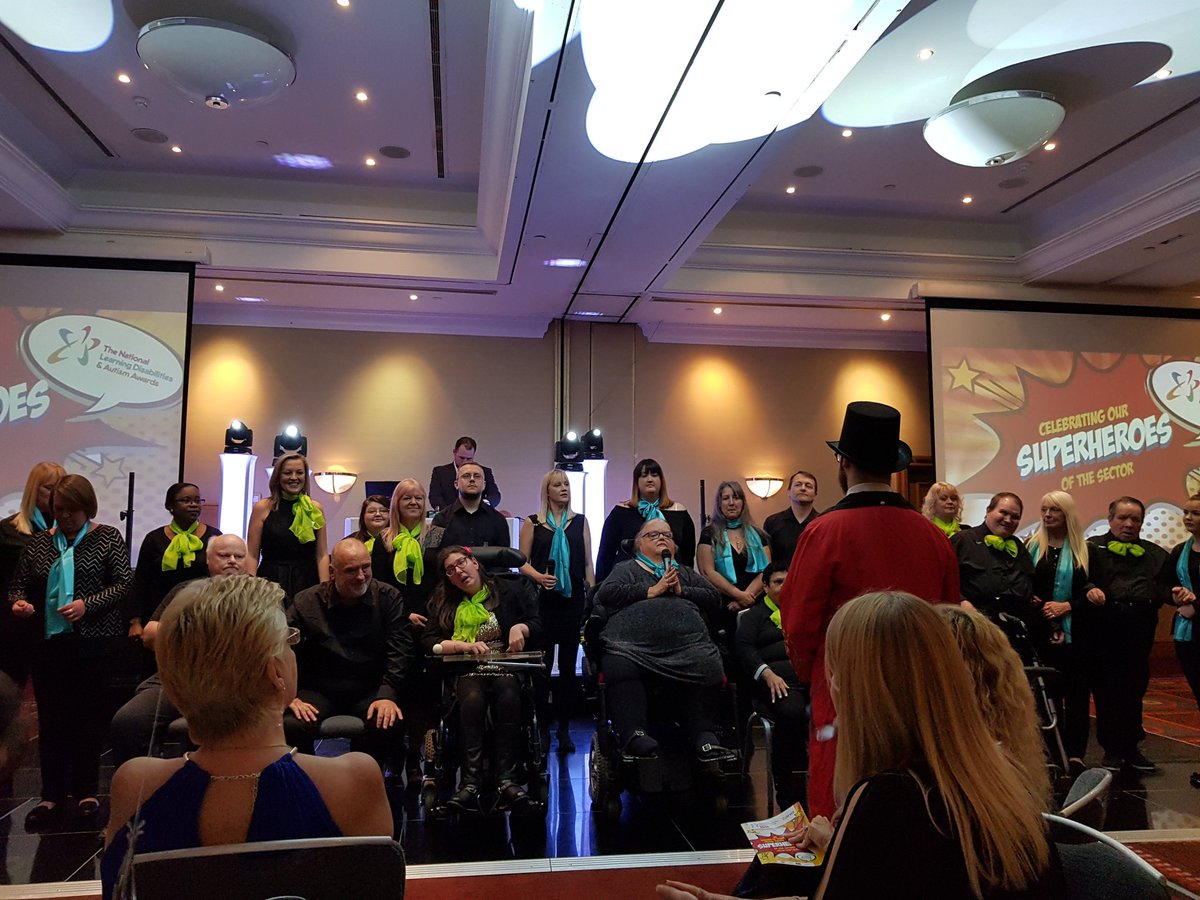 eliteseauk's tweet photo. What a fantastic way to open the awards! The Accomplished Choir giving us their rendition of The Greatest Showman #LDAwards2018 https://t.co/Y3WFeEeZq0