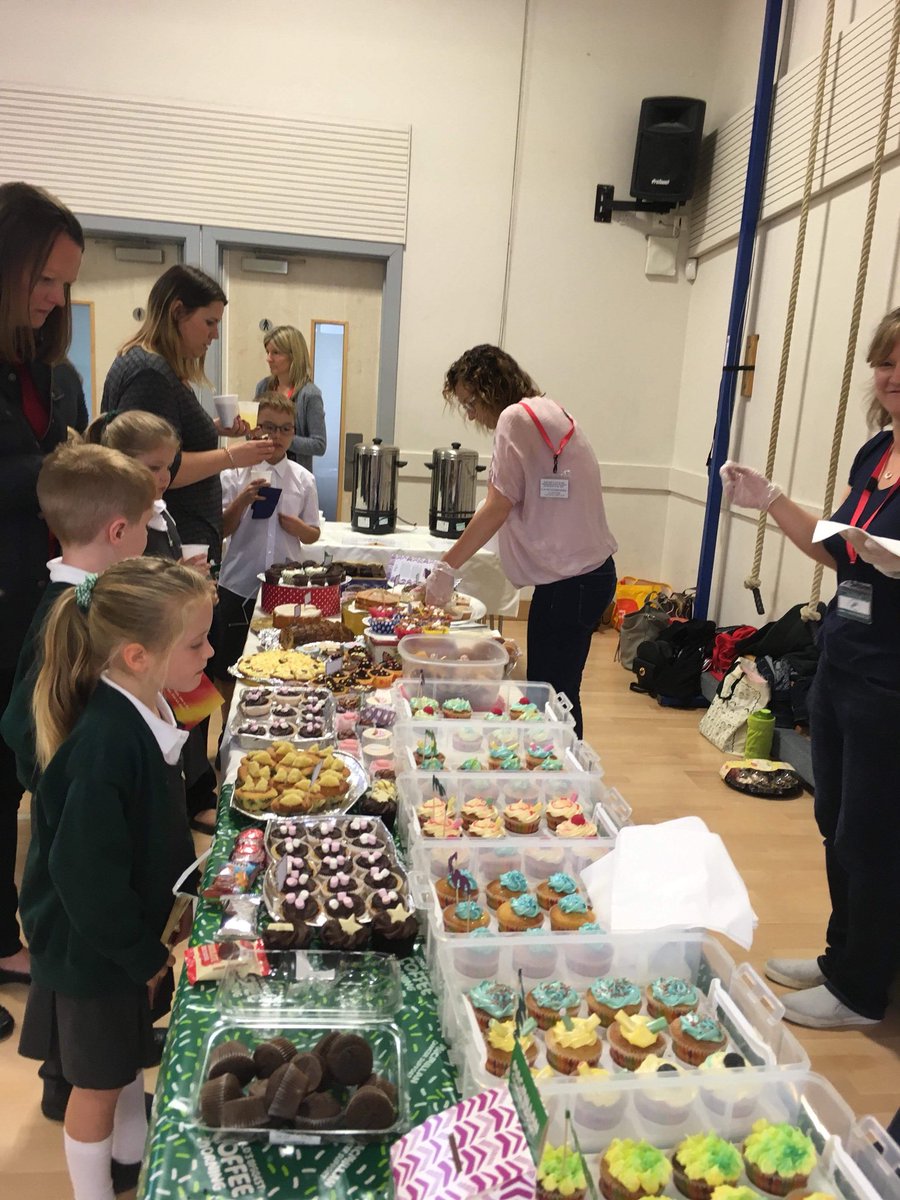 ckgrange's tweet photo. A great morning raising money for @macmillancancer #CoffeeMorning https://t.co/wVZQFrYGN1