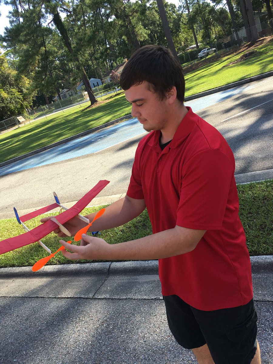 PerryPerry101's tweet photo. Engineering taking off @HVJenkins_PTSA @AnnLPGA @STEMGeorgia https://t.co/ntd9WQSz6Z