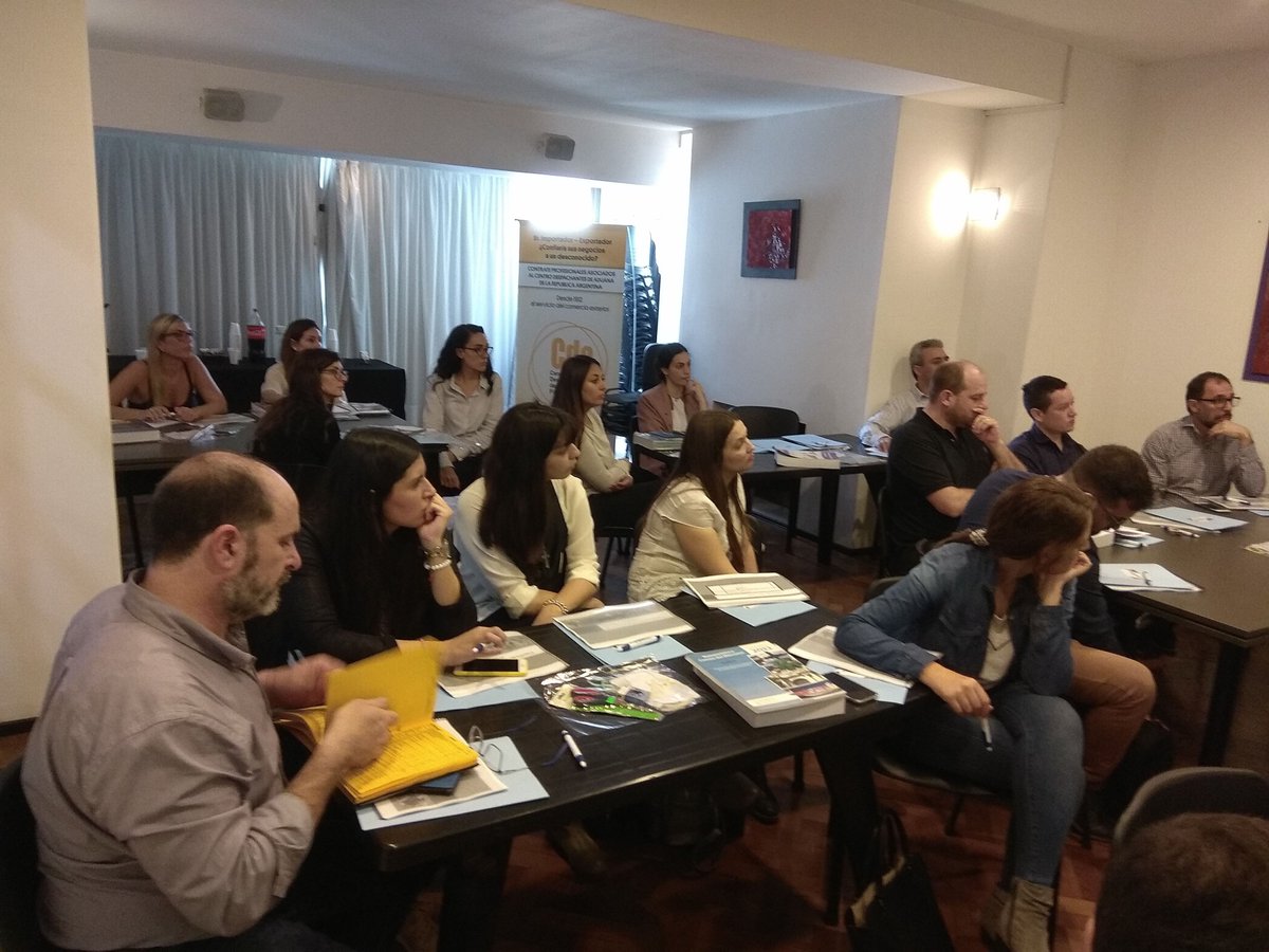 CdaFilialCba's tweet photo. 📚📣 Curso de Clasificación Arancelaria de Hilados y Tejidos !! 📚📣
@CDARepArg #CDACAPACITA #CDACRECE https://t.co/oCOTINEZdg