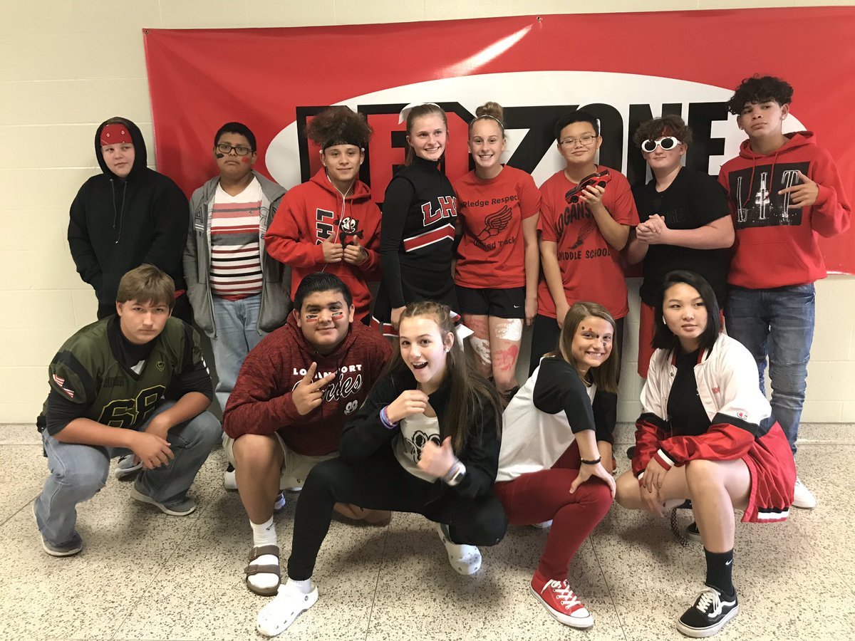 LHS__Tattler's tweet photo. Go LHS Spirit!!✊✊ https://t.co/5bVWGGBiEc