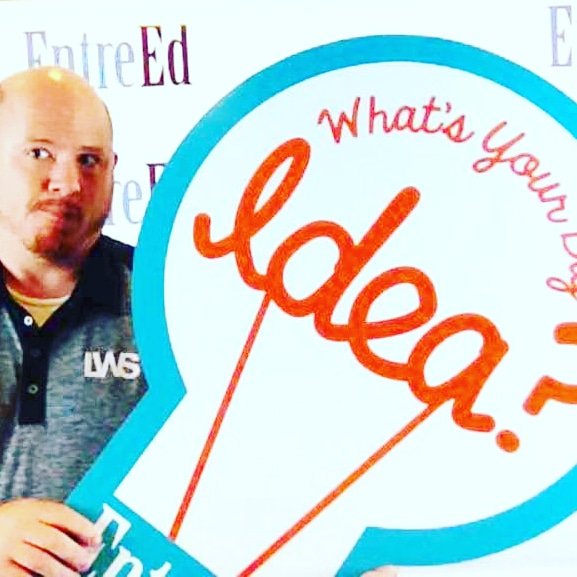 SpringfieldSBDC's tweet image. Hanging out at the EntreEd Forum this weekend. Big time inspiration for how we can connect entrepreneurs with future entrepreneurs (aka students) We were surprised when #springfieldohio was mentioned in the keynote. #EEForum18