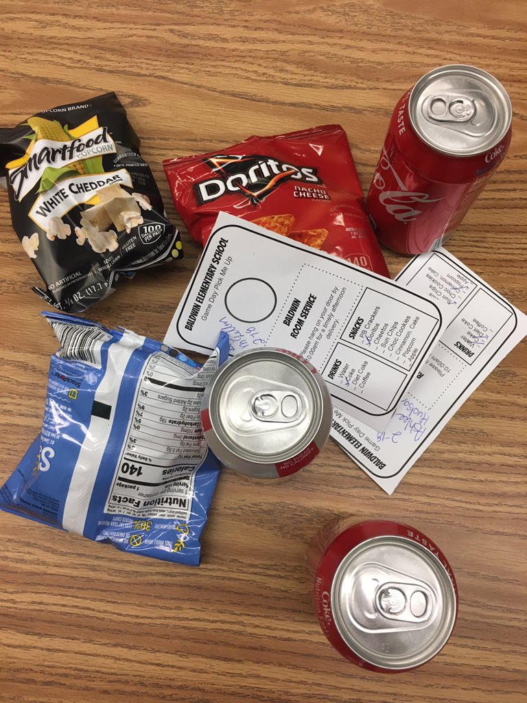 What an awesome Friday Surprise! THANK YOU @MrBergeron888 @murrayma1 and @Baldwin_School for the #GameDayPickMeUp!  Arrived right on time for snack! #HappyTeachers #ElatedEagles #OurAdminIsBetterThanYours #PawtucketPride #FeelingAppreciated