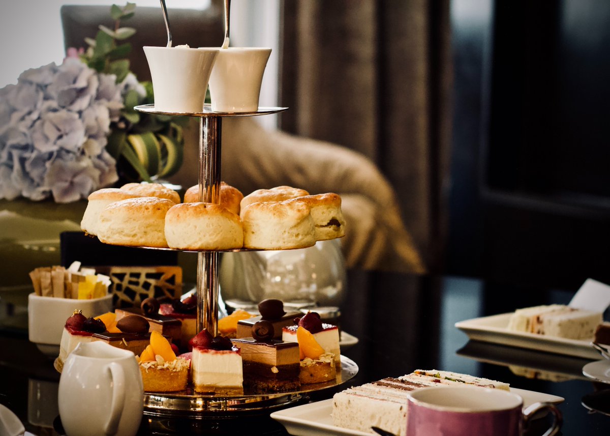 time_for_mum's tweet photo. COMPETITION TIME! 🎉

 The lovely @BowoodUK have kindly donated an Afternoon Cream Tea for Two — perfect for some indulgent #metime with a friend! ☕️🍰

To enter: Retweet this post and add #time4mum and the handles @BowoodUK and @time_for_mum 

T's &amp; C's in my blog, Link in Bio https://t.co/WZmD6mXI3i